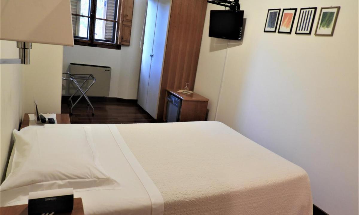 Deco Hotel بيرودجا المظهر الخارجي الصورة