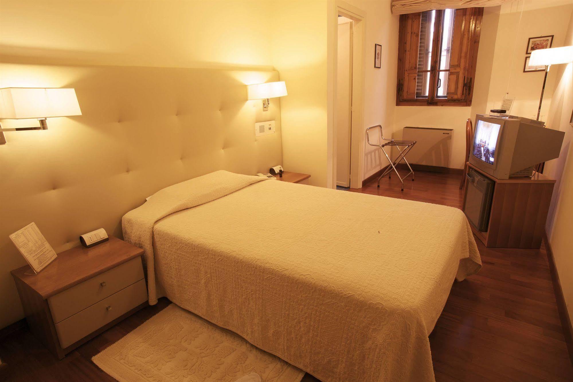 Deco Hotel بيرودجا المظهر الخارجي الصورة