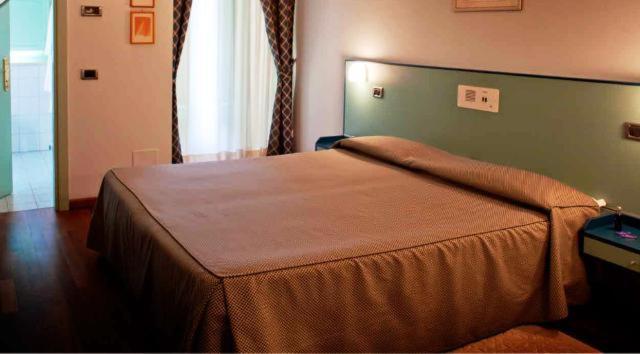 Deco Hotel بيرودجا المظهر الخارجي الصورة